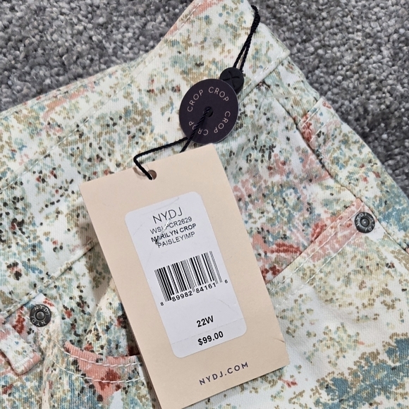 NYDJ NWT Paisley Impression Marilyn Straight Cropped Jeans Boho Vacation - Picture 10 of 11